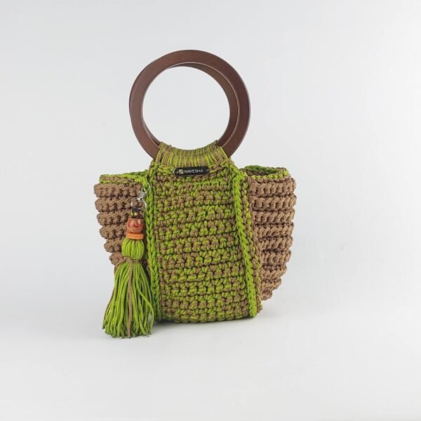 Akorfa (Medium)