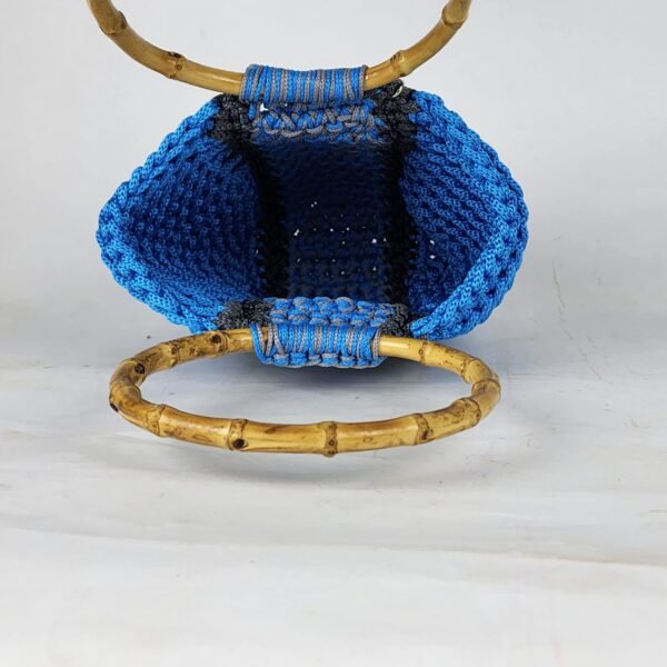 Akorfa (Medium)