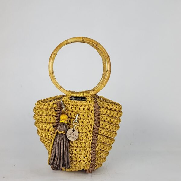 Akorfa (Medium)