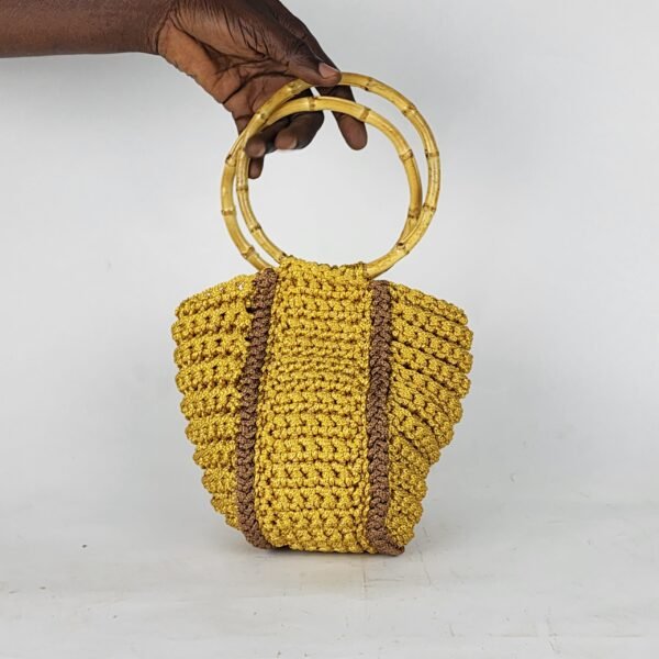 Akorfa (Medium)
