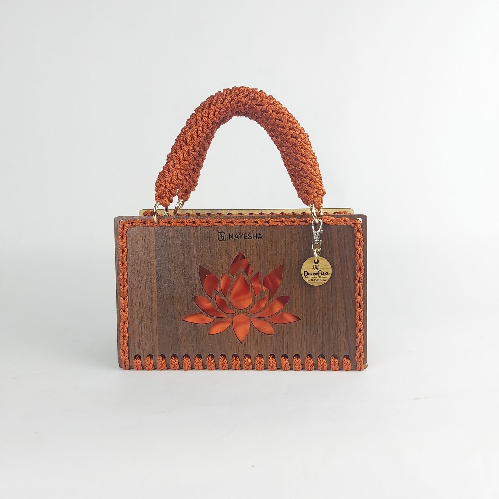 Daafua medium-wood plain plate crochet handbag