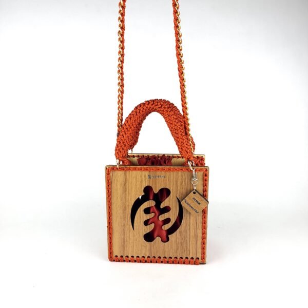 Daafua (Medium square)