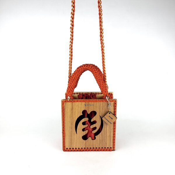 Daafua (Medium square)