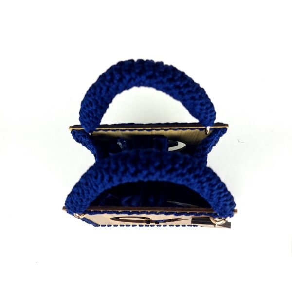 Daafua (Medium square)