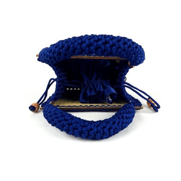 Daafua (Medium square)