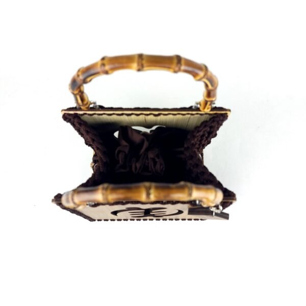 Daafua (Medium square)