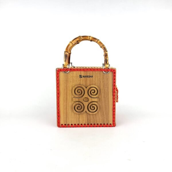 Daafua (Medium square)