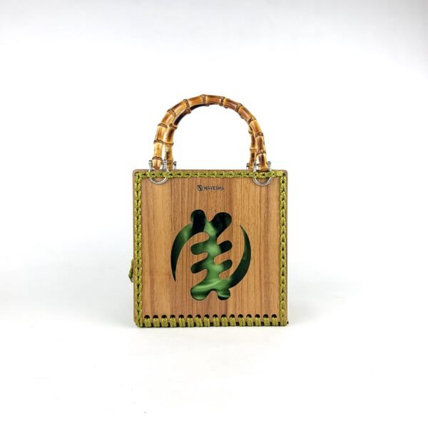 Daafua (Medium square)