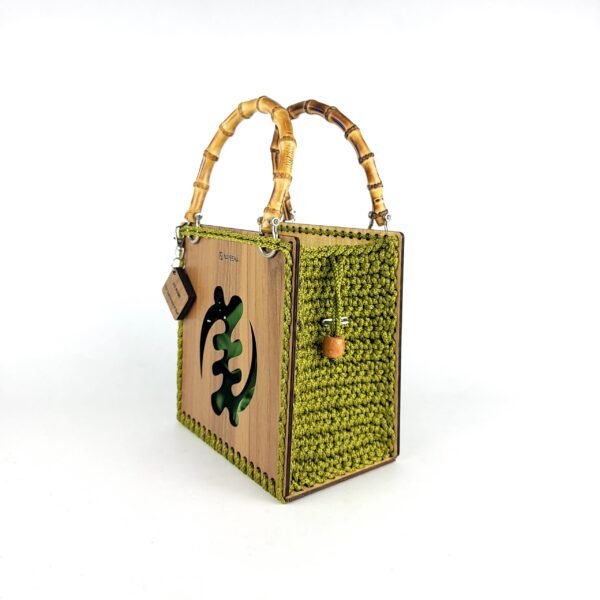 Daafua (Medium square)