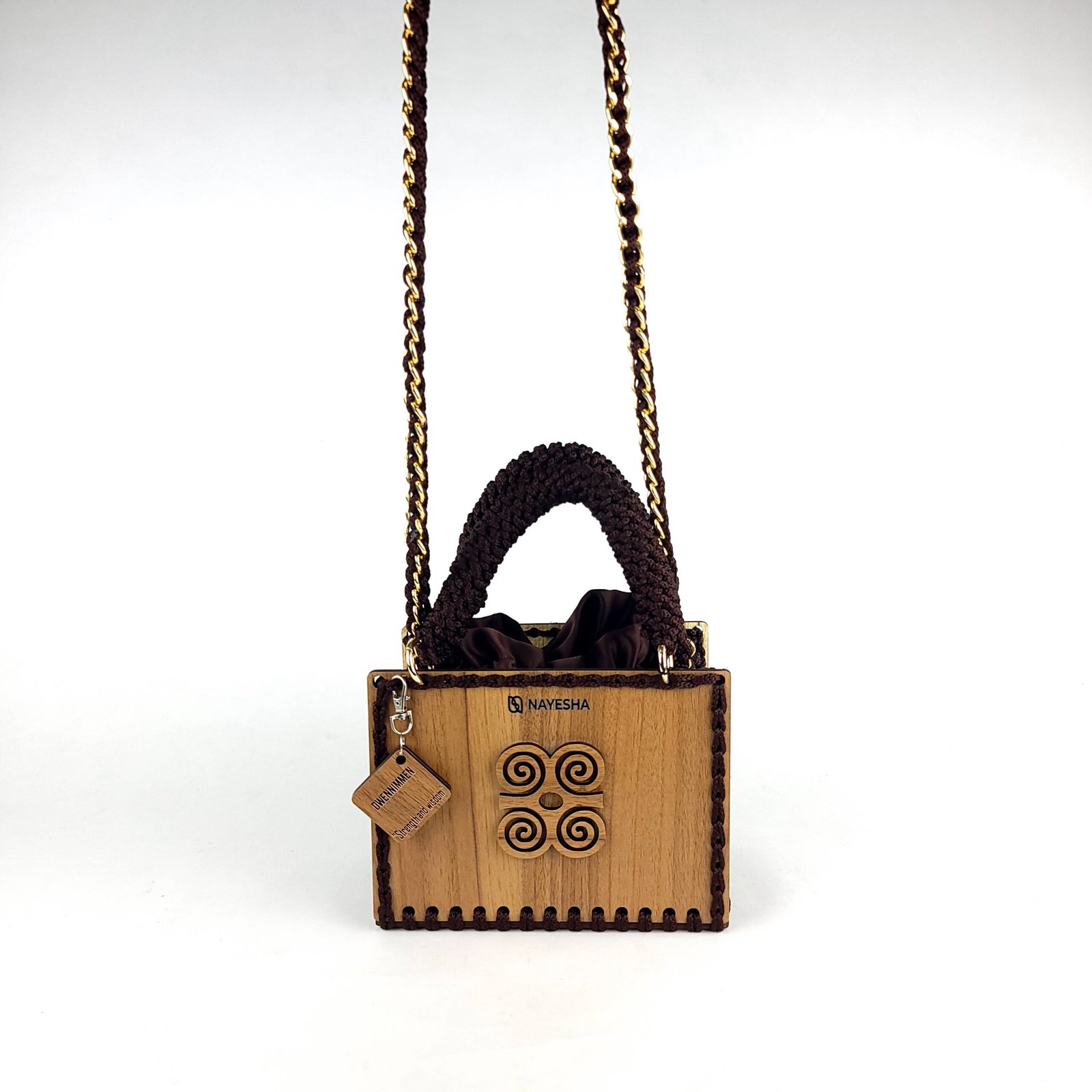 Daafua small-designed wooden plate crochet handbag