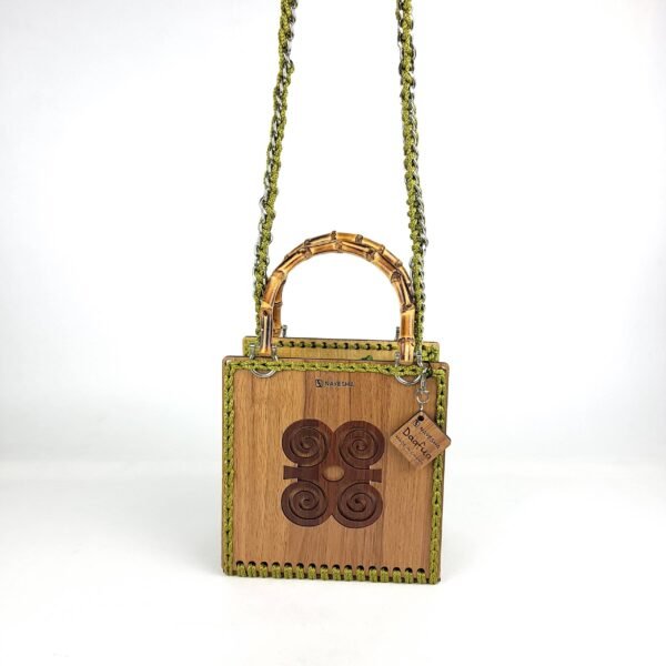 Daafua (Medium square)