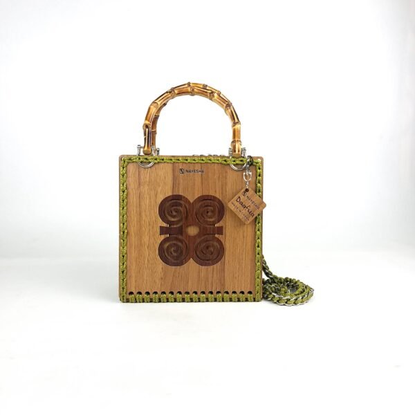 Daafua (Medium square)