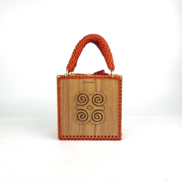 Daafua (Medium square)