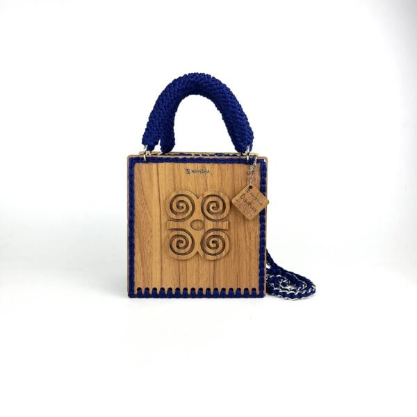 Daafua (Medium square)
