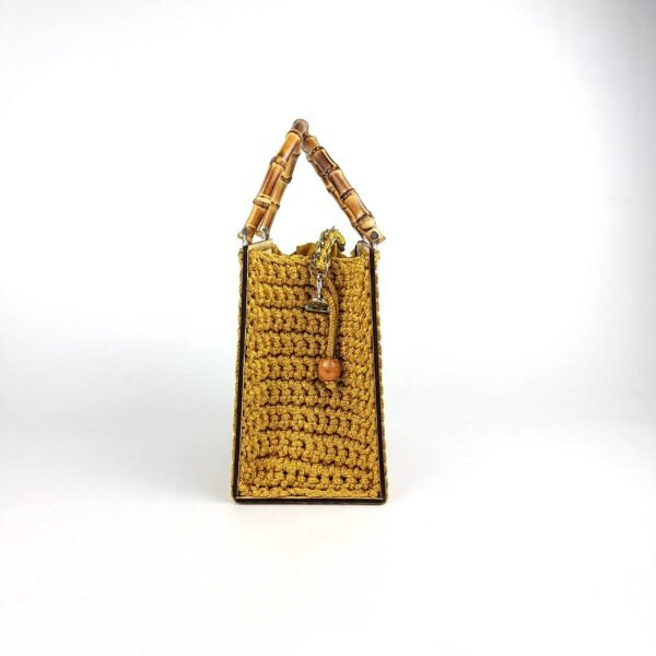Daafua (Medium square)