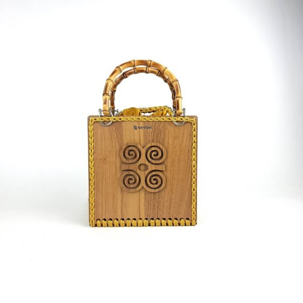 Daafua (Medium square)
