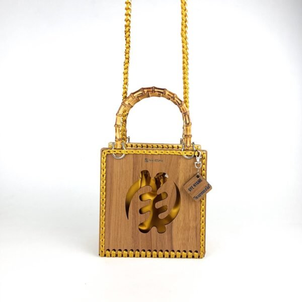 Daafua (Medium square)