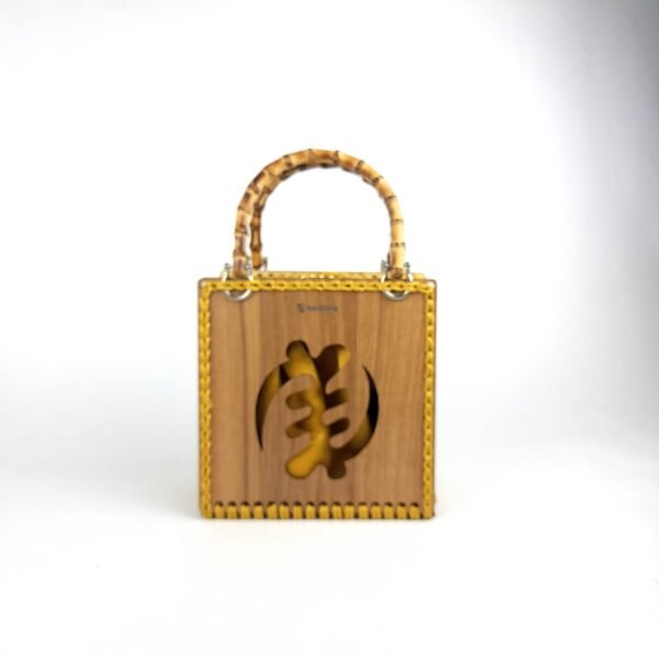 Daafua (Medium square)