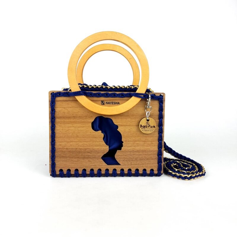 Daafua small-wood carved plate crochet handbag