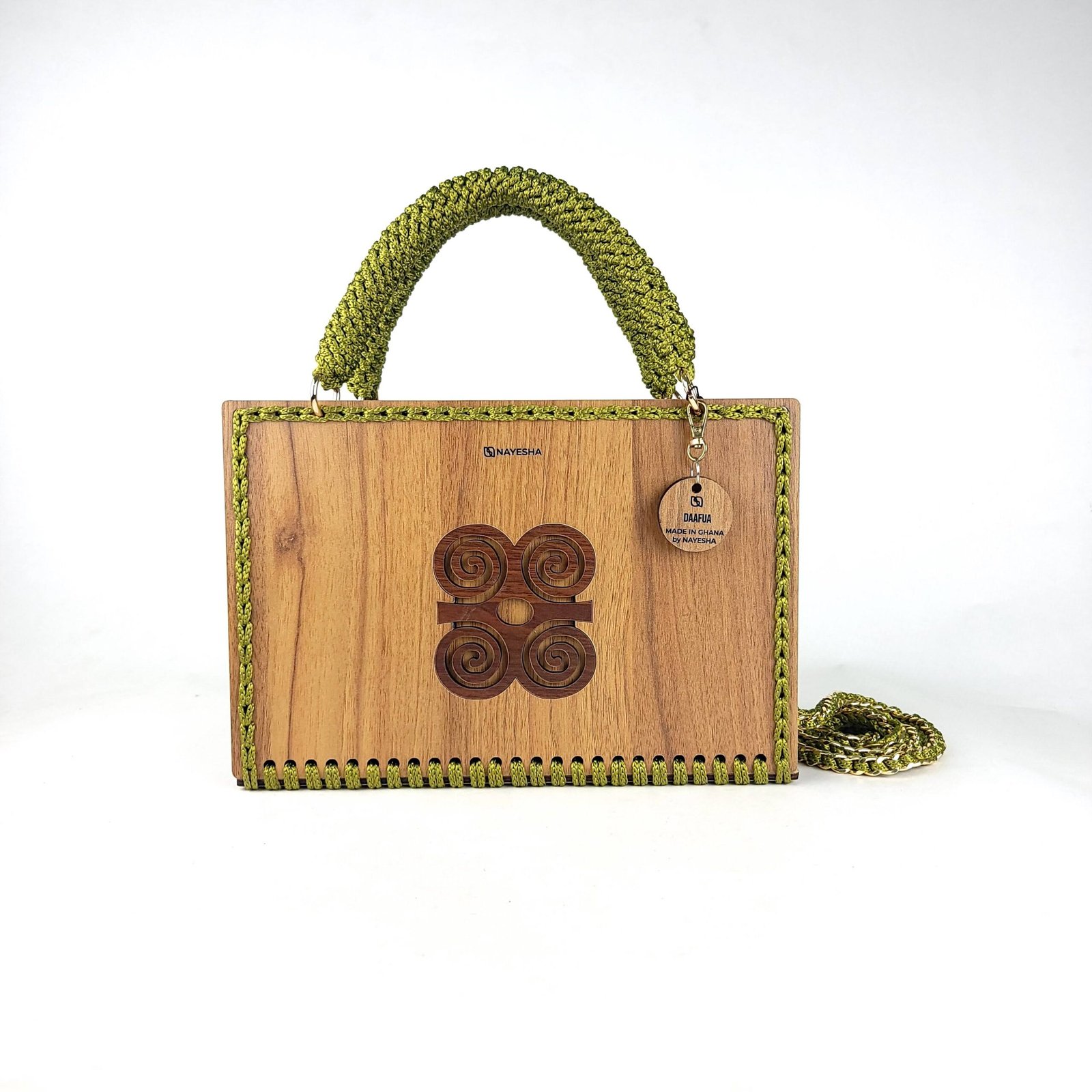 Daafua large-wood carved plate crochet handbag