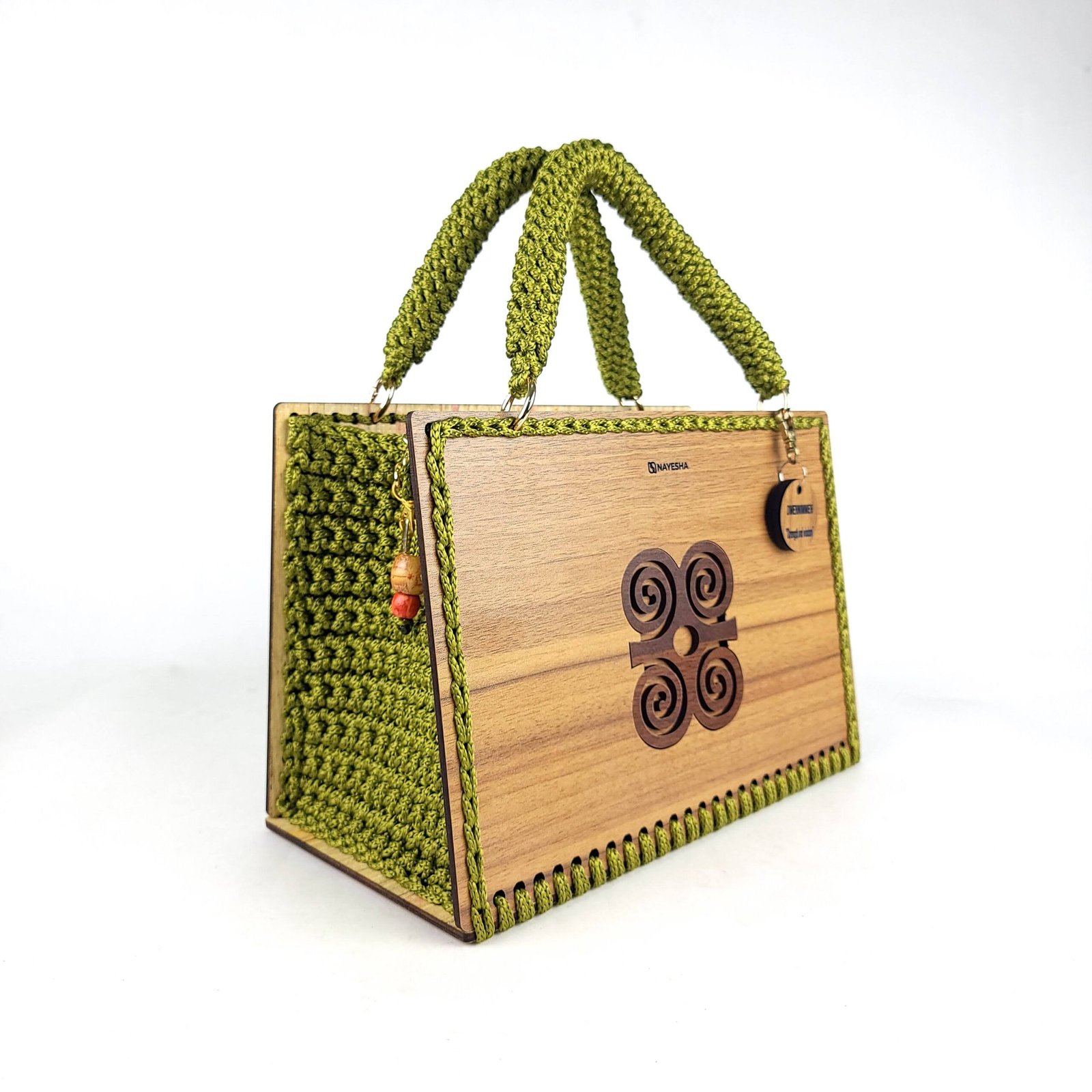 Daafua large-wood carved plate crochet handbag