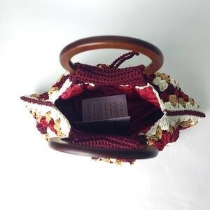 Nakwor medium crochet handbag