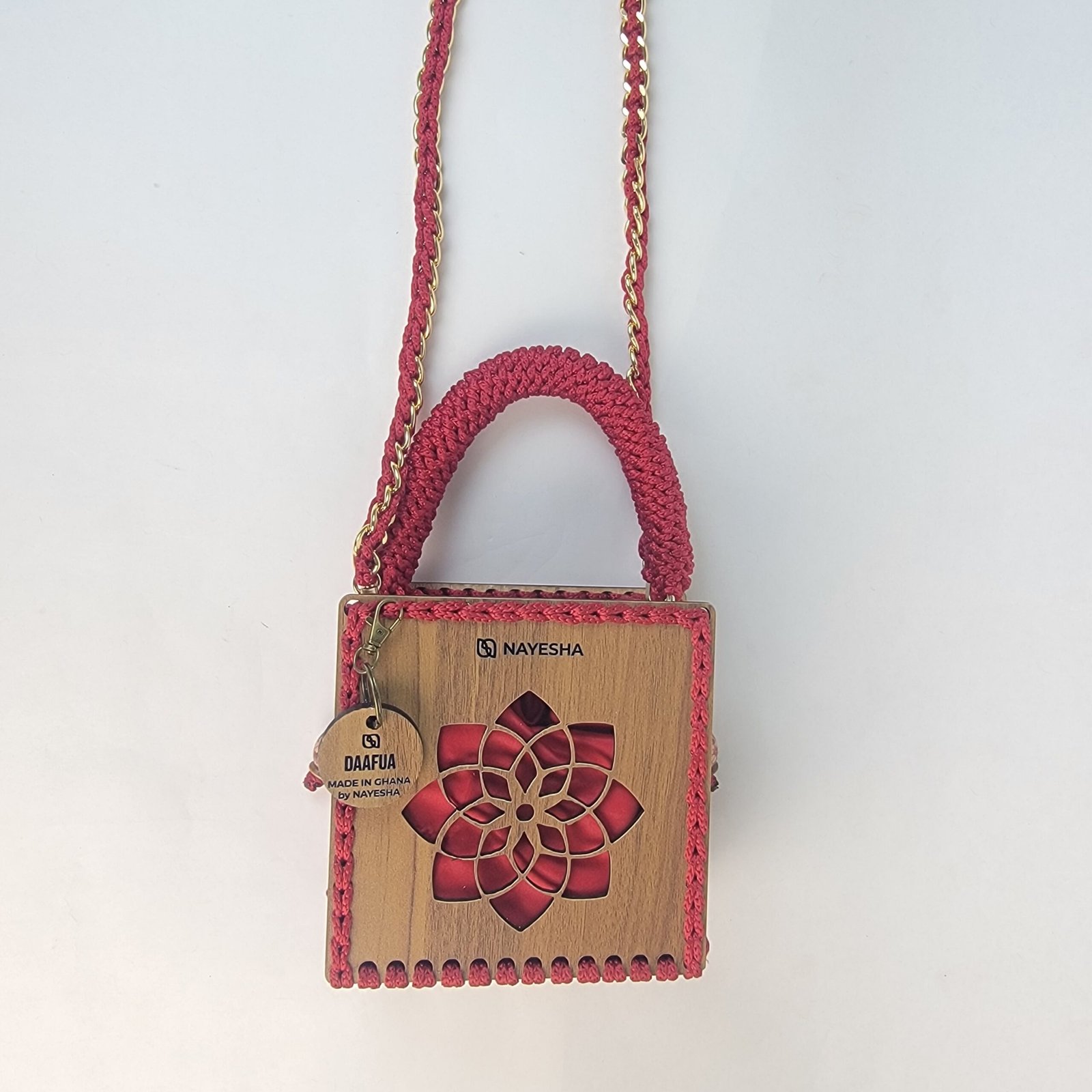 Daafua mini-wood carved plate crochet handbag