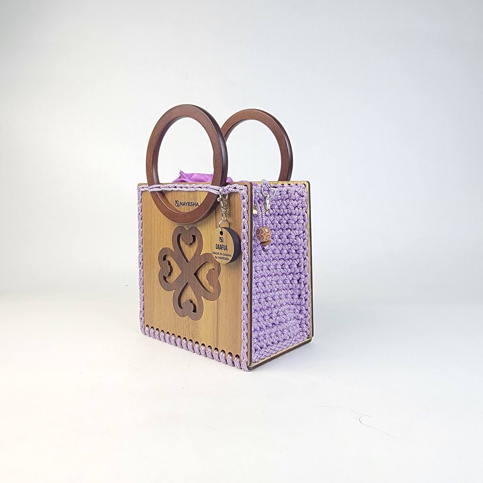Daafua medium-designed wooden plate crochet handbag