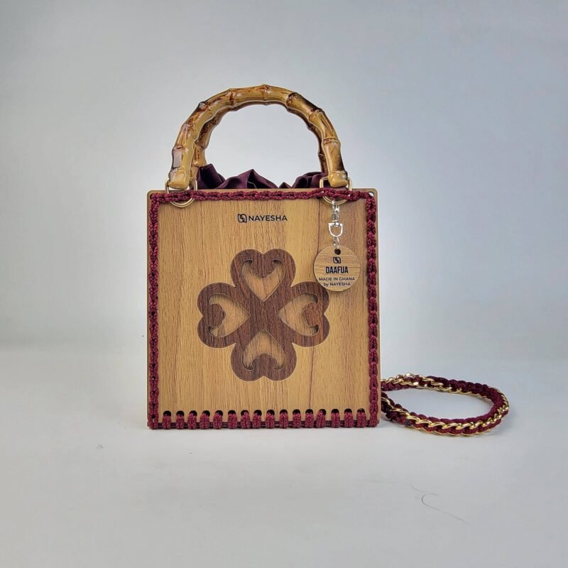 Daafua medium-designed wooden plate crochet handbag