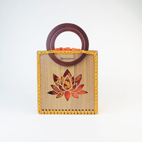 Daafua (Medium square)