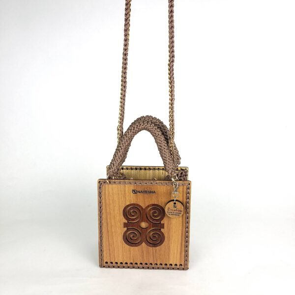 Daafua (small square)
