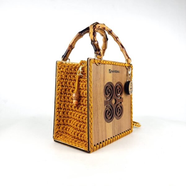 Daafua (small square)