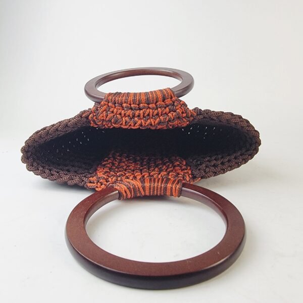 Akorfa (Medium)