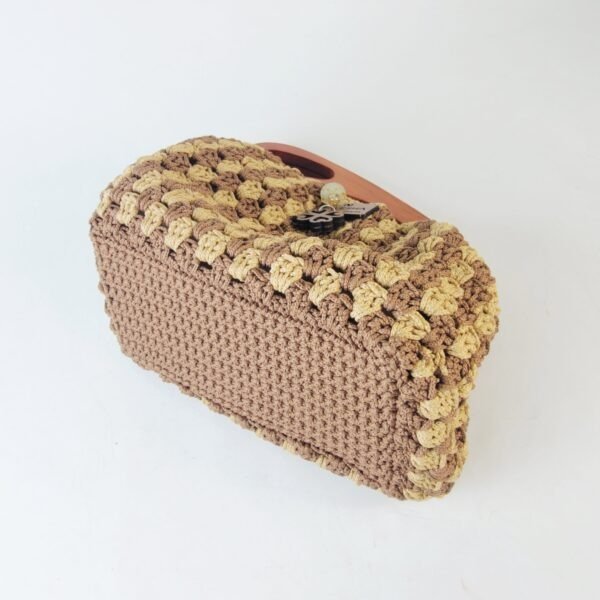 20260302_132902 Naki Clutch (XL)