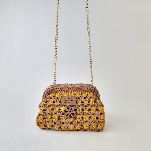 20260317_091622 Naki Clutch (medium)