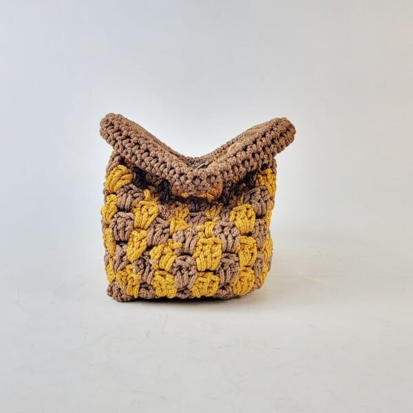 20260317_091930 Naki Clutch (medium)