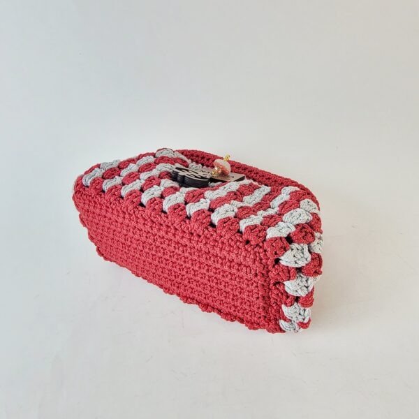 20260319_211749 Naki Clutch (medium)