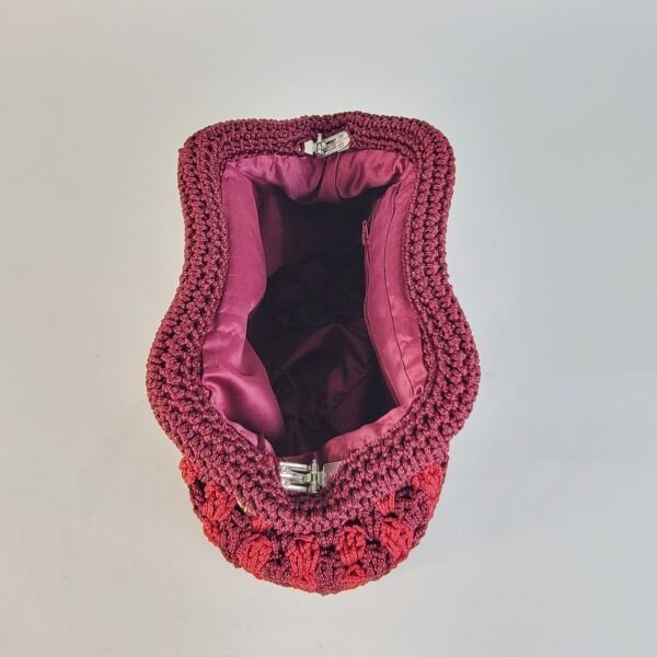 20260403_090832 Naki Clutch (Large)