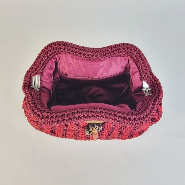 20260403_090838 Naki Clutch (Large)
